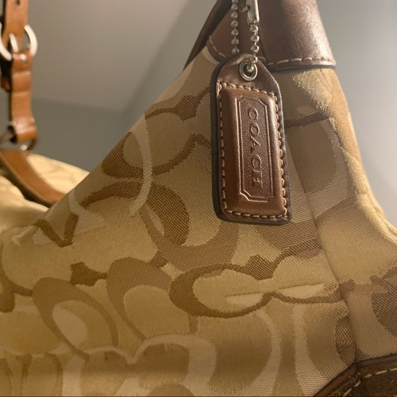 Sold - Picture 5 of 17